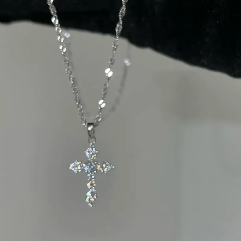 绿幽灵水晶吊坠
